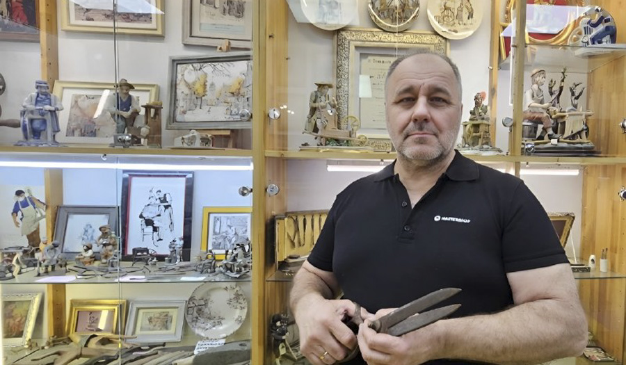 Ростовский ремесленник развивает музей антиквариата