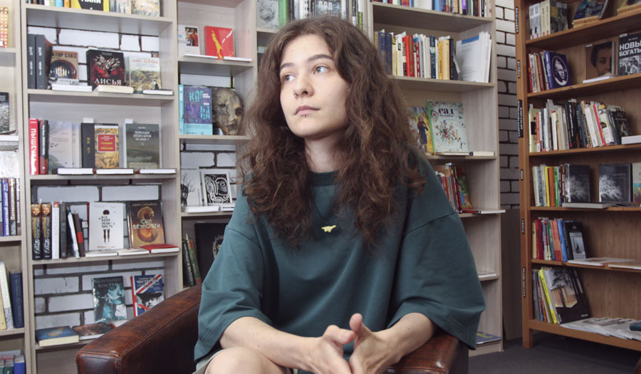 «Сейчас больше читают художественную литературу»